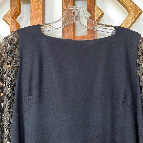 Vintage 1960’s Black Crepe W/ Crocheted Sleeves Cocktail Dress Size Small - Picture 5 of 17